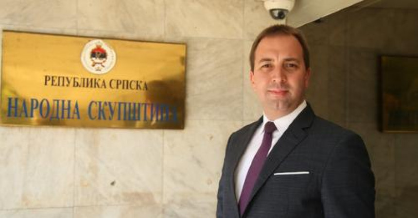 Zašto još nema odgovornih za napad na Vučića?!