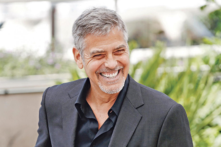 Џорџ Клуни признао: Гадно сам се за*ебао што сам играо Бетмена!