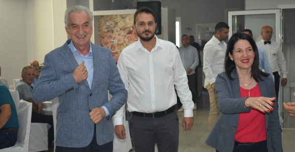 Šarović i Trivić u Nevesinju: Ustav je naš program (Foto)