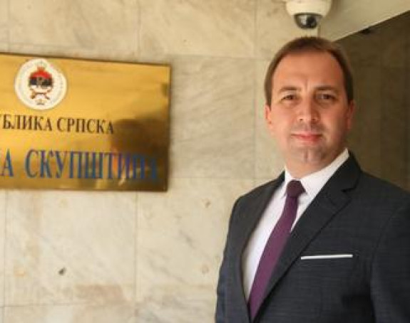  Zašto još nema odgovornih za napad na Vučića?!