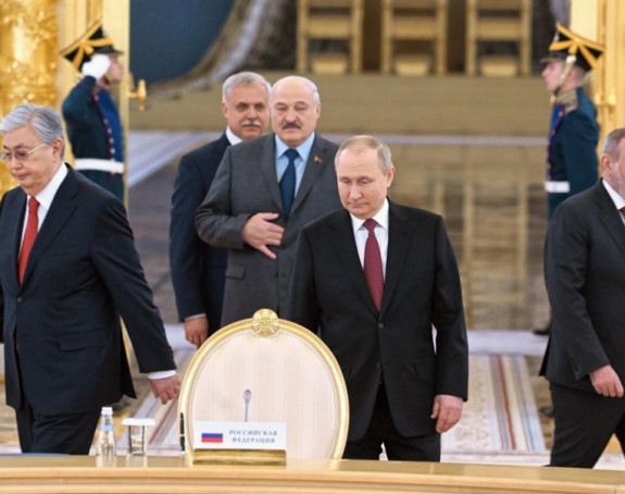 Путин жели контролу над извозом нафте из Казахстана