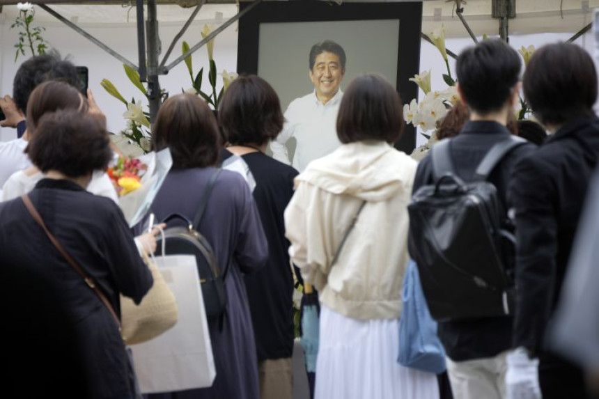 Јапан се опростио од бившег премијера Шинзо Абеа