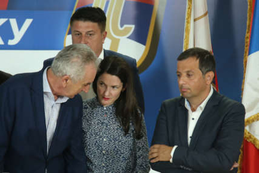 Podrška Šaroviću i Jeleni Trivić od Vukanovića