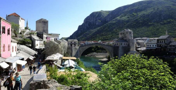 Brišu imena ulica: Odlazi Budak, a vraća se Šantić
