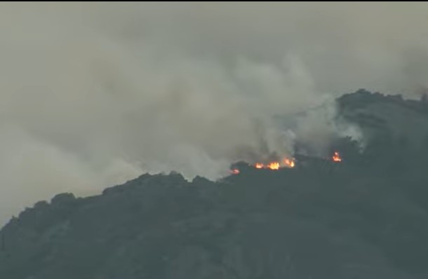Bukte požari u svijetu - Proglašen crveni meteoalarm