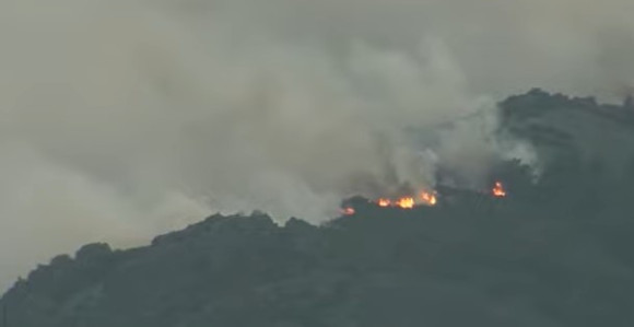 Bukte požari u svijetu - Proglašen crveni meteoalarm