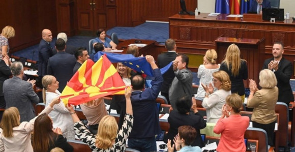 EU dala zeleno svjetlo za Albaniju i S. Makedoniju