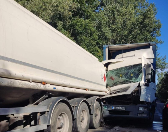 Sudar dva kamiona u blizini distrikta Brčko