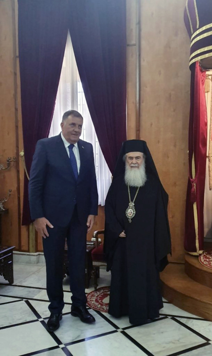 Dodik u ime Vlade jerusalemskoj patrijaršiji donirao 100.000 EUR