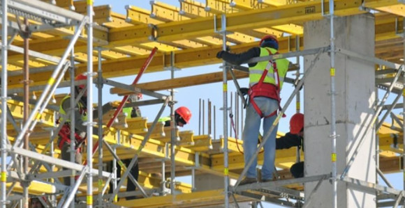 Snažan udar krize: Kako regulisati cijene materijala?