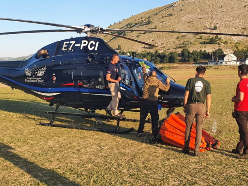 Helikopter iz Srpske gasi požar na Čvrsnici