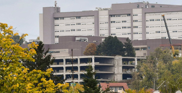 "Bageri drže zemlju kod UKC-a, ali režim nema ko da pridrži"