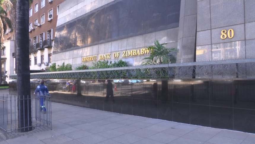 Nesvakidašnji potez: Inflaciju krote zlatnicima