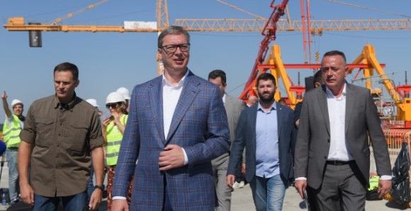 Građani birali i izabrali da Srbija ima srpsku vladu