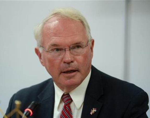 Hil: Volio bih da nova vlada Srbije bude prozapadna