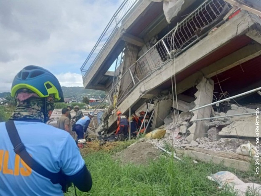 Snažan zemljotres na Filipinima, srušile se zgrade