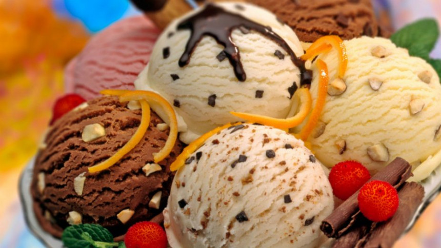 U Dubaiju prodaju sladoled (kuglu) za 800 evra u Versaće činiji!