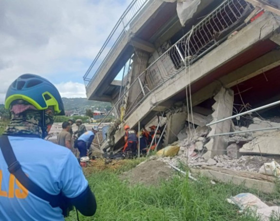 Snažan zemljotres na Filipinima, srušile se zgrade