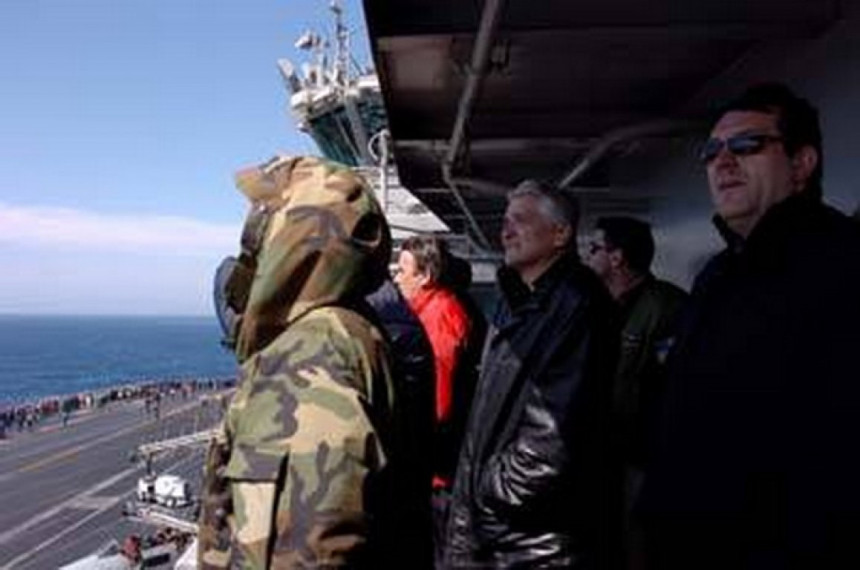 Glamočak Špiriću: Ko je bio na nosaču NATO aviona?!