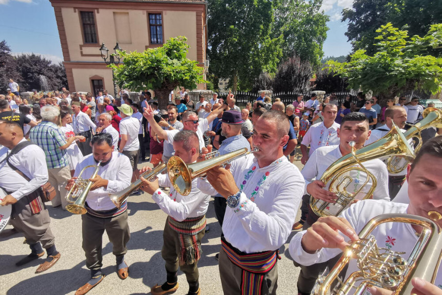 Otvoren Dragačevski sabor trubača u Guči