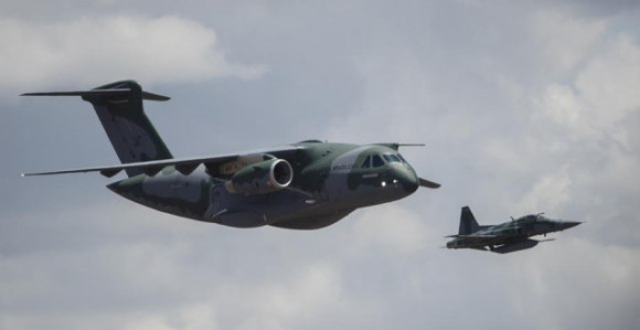 Borbeni avioni na položajima: Novi sukob na pomolu?