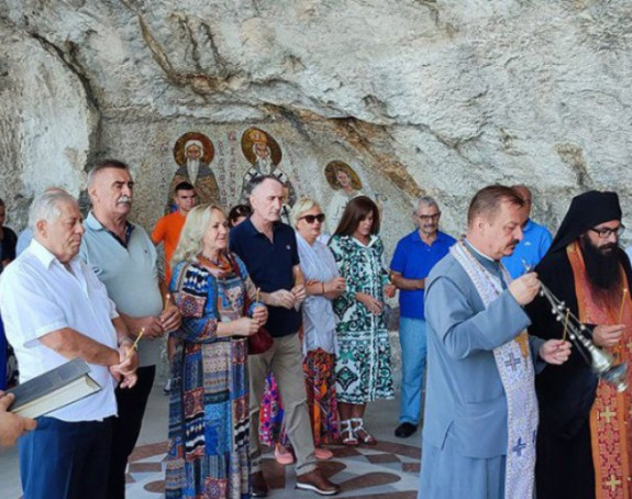 U manastiru Ostrog služen za stradale u "Oluji"