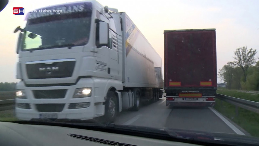 Prevoznici u BiH i dalje u redovima na granici