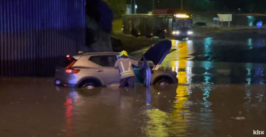 Kiša rashladila Sarajevo, ali i donijela poplave