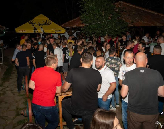 SNSD nastavio da vrbuje maloljetnike, roditelji zabrinuti