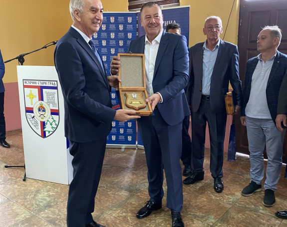 Istočni Stari grad dodijelio priznanje Mirku Šaroviću