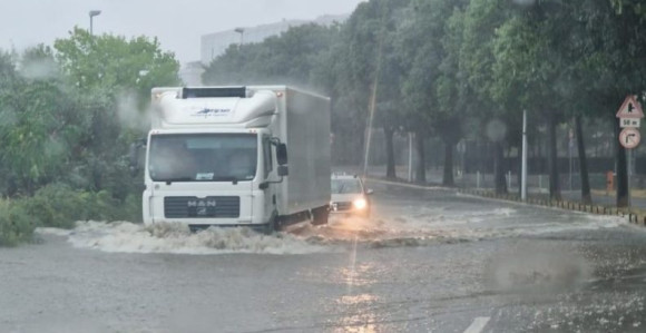 Snažno nevrijeme u Dalmaciji, Split pod vodom