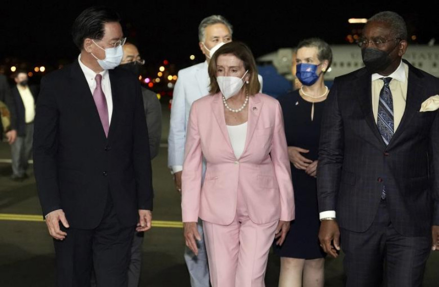Poslije Pelosi i kongresmeni SAD stižu na Tajvan