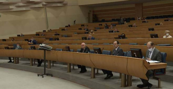 Ostaje plata veća za 500 KM, poslanici i delegati na odmoru