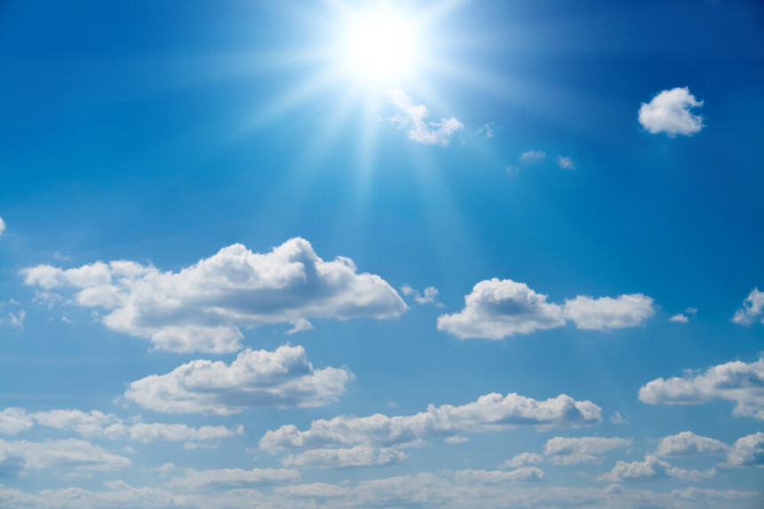 Pretežno sunčano i toplije, mogući pljuskovi