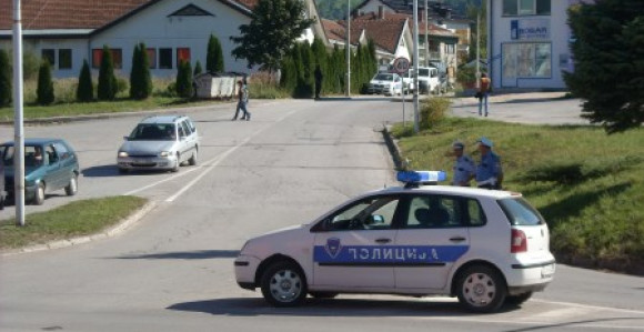 Noćas zapaljen kombi na Palama