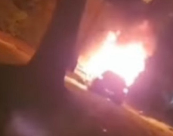 Stravična nesreća: Nakon udesa izgorio vozač u automobilu