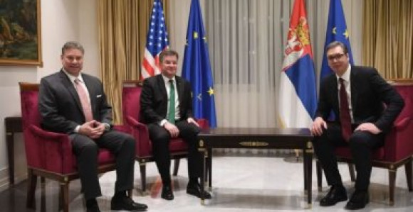 Brisel: Vučić ponovo sa Lajčakom i Eskobarom