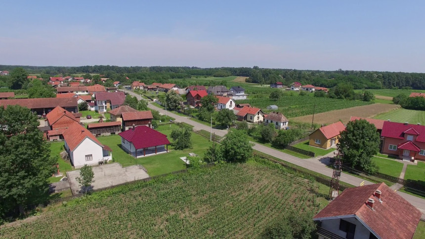 Selo Modran dio popularnosti steklo kroz Micu Gujara