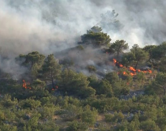 Munja izazvala požar kod Labina u Istri
