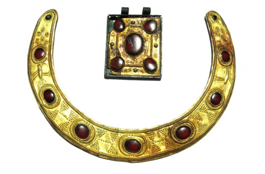 Zlatna ogrlica iz Persije najskuplja drevna ogrlica na svetu!