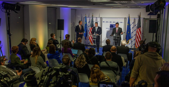 Eskobar i Lajčak uskoro dolaze u Prištinu i Beograd?