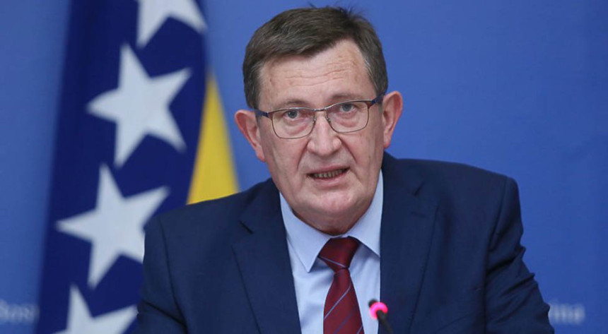 Dodikov ministar potpisao, milioni idu privatniku