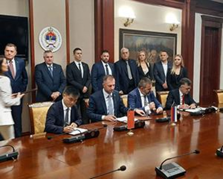 Потписан уговор о градњи аутопута Брчко - Вукосавље