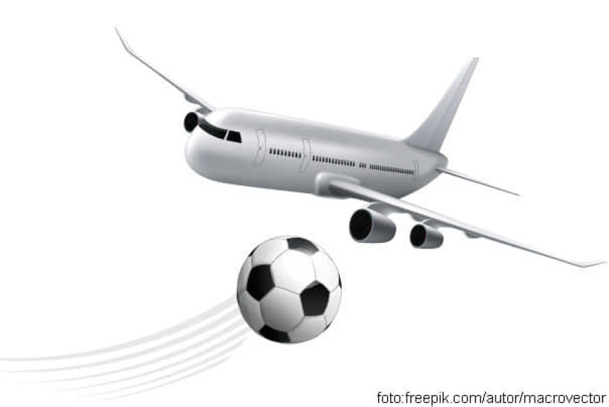 Paragvajski fudbaler loptom oborio avion?!