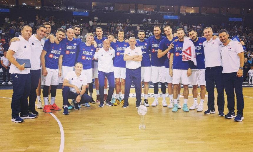 Košarkaši Srbije večeras u Beogradu protiv Grčke