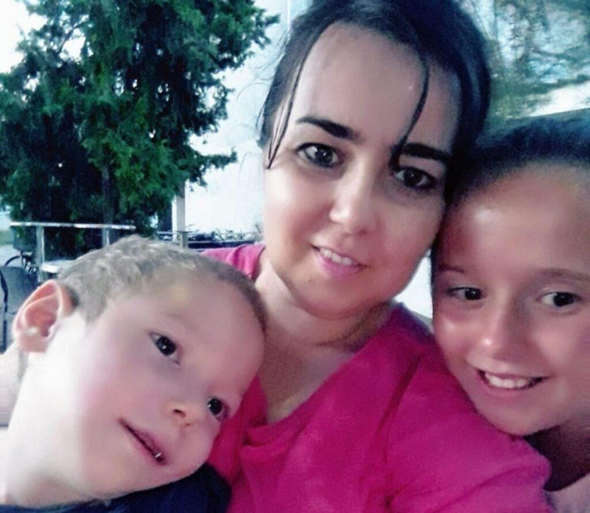 Самохраној мајци из Српца потребна помоћ