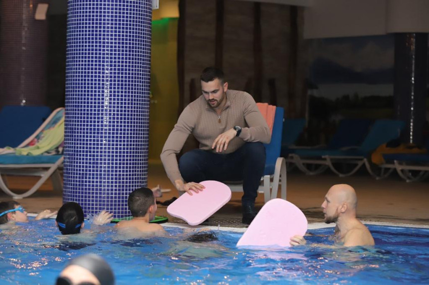 Станишић о Школи пливања: Радост за 150 малишана