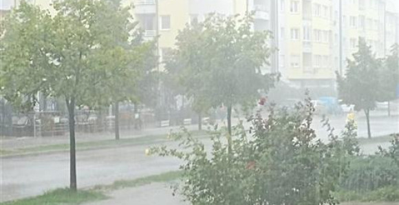 Jako nevrijeme popodne u Istočnom Sarajevu