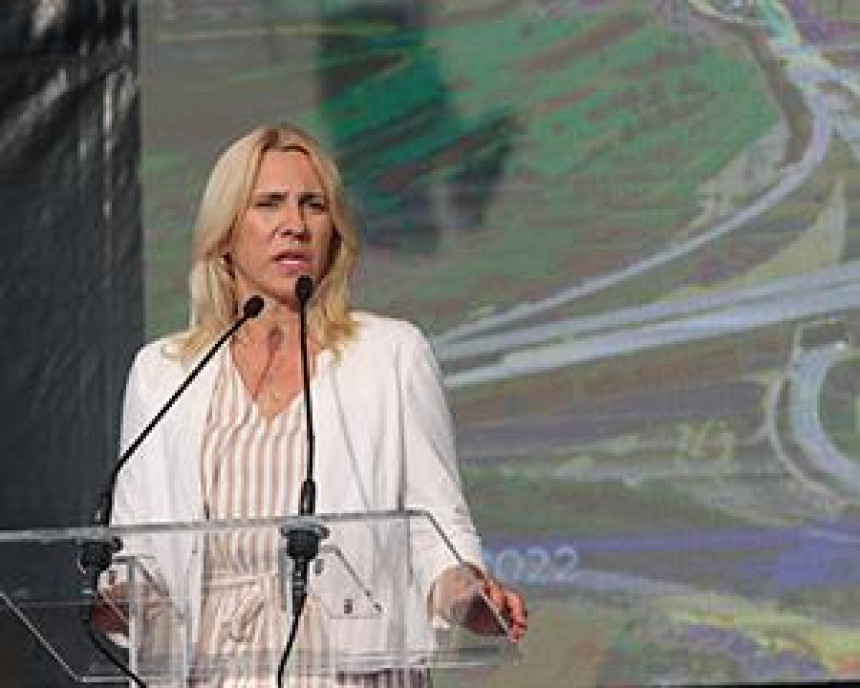 Željka ponosna: Srpska uzima zajam i uspijeva da vrati