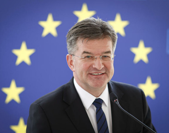 Za nalaženje rješenja za tablice imamo dva mjeseca